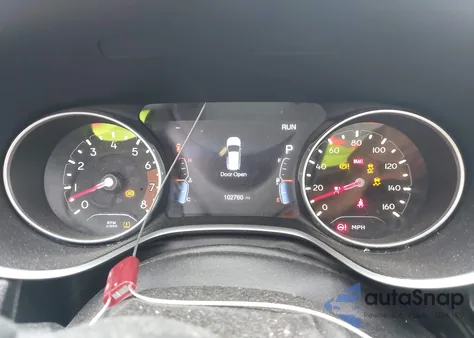 2018 Jeep Compass Latitude 4X4 из США, поврежденный, VIN 3C4NJDBB9JT31416